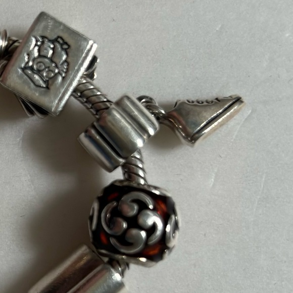 Pandora Sneaker Charm - Picture 2 of 6